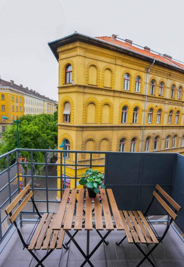 Corvin Avenue Premium Central Apartment Budapest Exterior foto